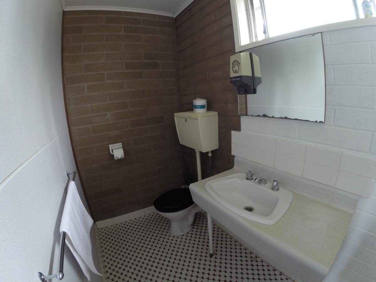 Simpson Hotel Motel Dış mekan fotoğraf